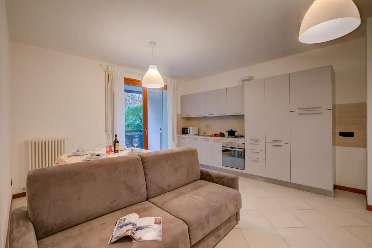 Magnolia - Happy Rentals Laveno-Mombello Kültér fotó